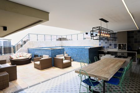 Apartamento para alugar com 320m², 4 quartos e 2 vagas Apartamento para alugar com 320m², 4 quartos e 2 vagasCobertura
