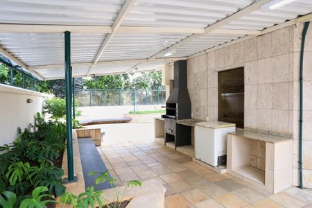 Apartamento para alugar com 320m², 4 quartos e 2 vagas Apartamento para alugar com 320m², 4 quartos e 2 vagasÁrea comum - Churrasqueira