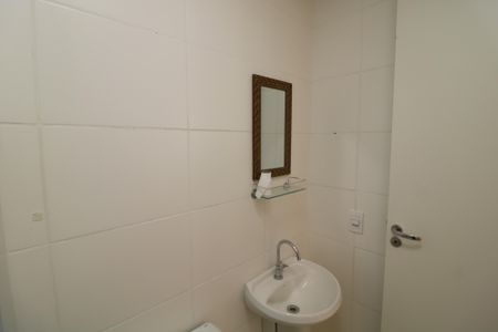 Apartamento para alugar com 34m², 2 quartos e sem vagaBanheiro