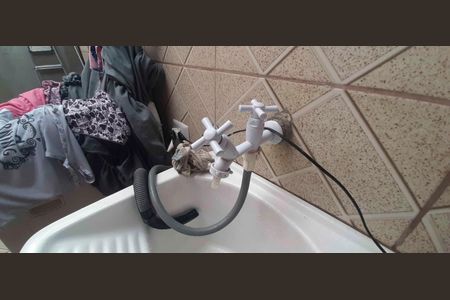 Casa à venda com 192m², 2 quartos e sem vaga