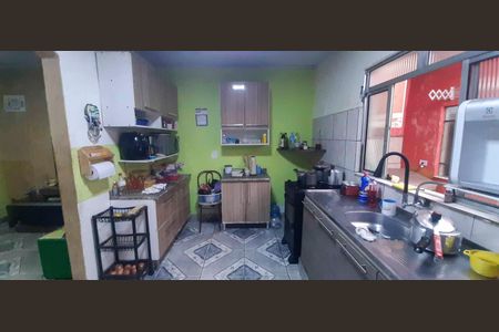 Casa à venda com 192m², 2 quartos e sem vaga