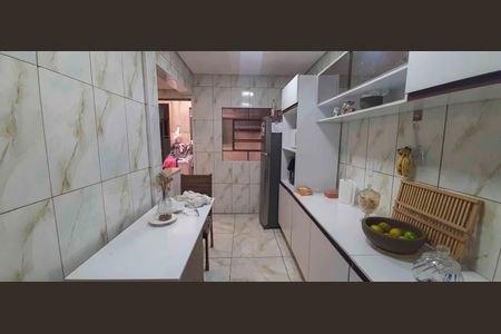 Casa à venda com 192m², 2 quartos e sem vaga