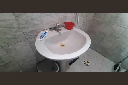 Casa à venda com 192m², 2 quartos e sem vaga