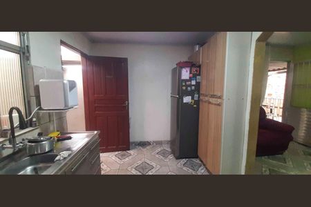 Casa à venda com 192m², 2 quartos e sem vaga