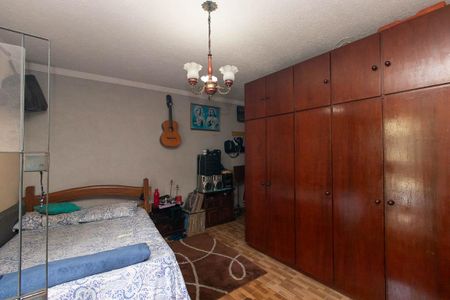 Casa à venda com 250m², 6 quartos e 2 vagasQuarto 4