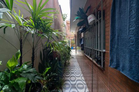 Casa à venda com 250m², 6 quartos e 2 vagasCorredor externo