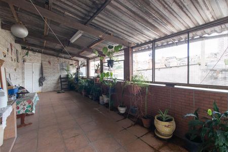 Casa à venda com 250m², 6 quartos e 2 vagasÁrea de Serviço