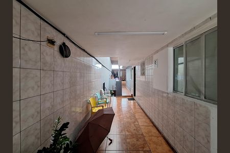 Casa à venda com 178m², 6 quartos e 2 vagasEntrada