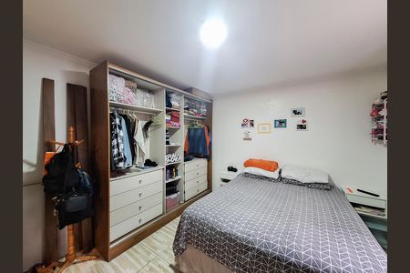 Casa à venda com 178m², 6 quartos e 2 vagasQuarto 2