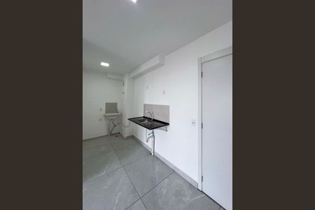 Apartamento para alugar com 37m², 2 quartos e sem vaga Apartamento para alugar com 37m², 2 quartos e sem vagaCozinha e Área de Serviço