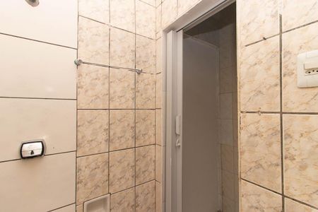 Banheiro de casa para alugar com 2 quartos, 60m² em Vila Isolina Mazzei, São Paulo