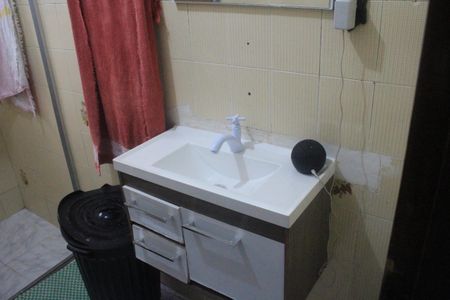 Casa à venda com 180m², 2 quartos e 2 vagasBanheiro da Suíte