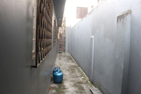 Casa à venda com 180m², 2 quartos e 2 vagasQuintal