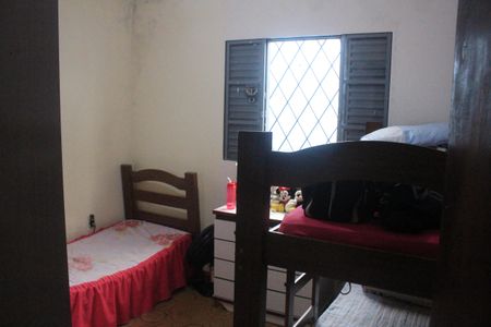 Casa à venda com 180m², 2 quartos e 2 vagasQuarto