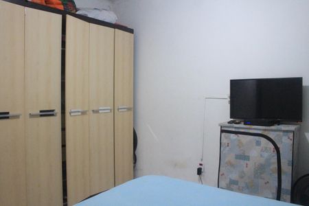 Casa à venda com 180m², 2 quartos e 2 vagasSuíte