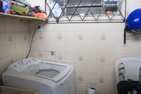 Casa à venda com 180m², 2 quartos e 2 vagasÁrea de Serviço