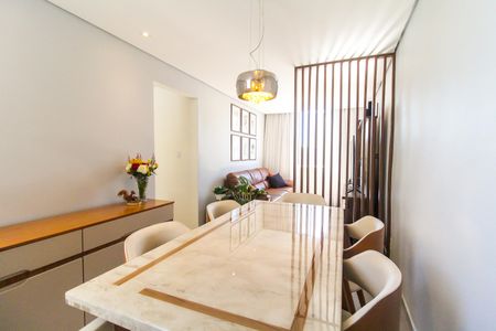 Sala de apartamento à venda com 2 quartos, 57m² em Conjunto Residencial José Bonifácio, São Paulo