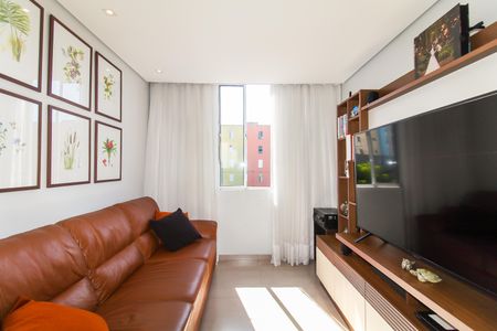 Sala de apartamento à venda com 2 quartos, 57m² em Conjunto Residencial José Bonifácio, São Paulo