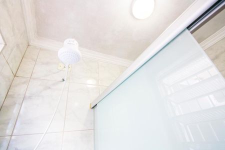 Casa à venda com 84m², 2 quartos e 2 vagasBanheiro