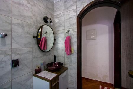 Casa à venda com 84m², 2 quartos e 2 vagasBanheiro