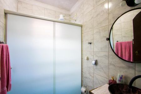 Casa à venda com 84m², 2 quartos e 2 vagasBanheiro