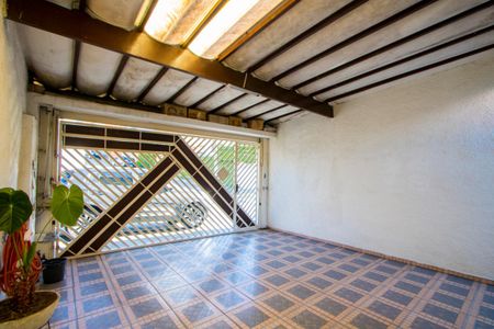 Casa à venda com 84m², 2 quartos e 2 vagasGaragem