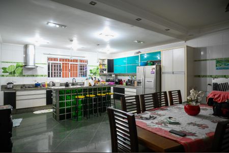 Casa para alugar com 280m², 3 quartos e 3 vagasCozinha