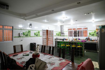 Casa para alugar com 280m², 3 quartos e 3 vagasCozinha