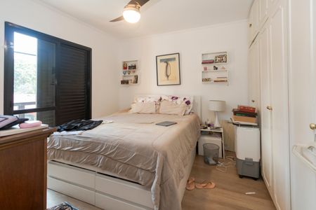 Apartamento à venda com 137m², 4 quartos e 2 vagas Apartamento à venda com 137m², 4 quartos e 2 vagasSuíte