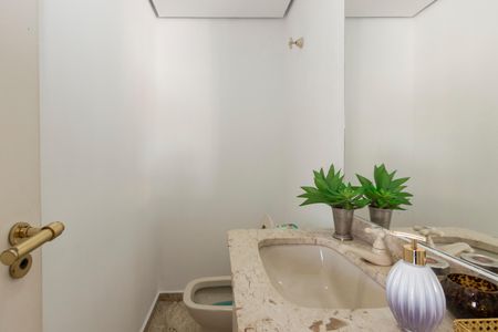 Apartamento à venda com 137m², 4 quartos e 2 vagas Apartamento à venda com 137m², 4 quartos e 2 vagasLavabo