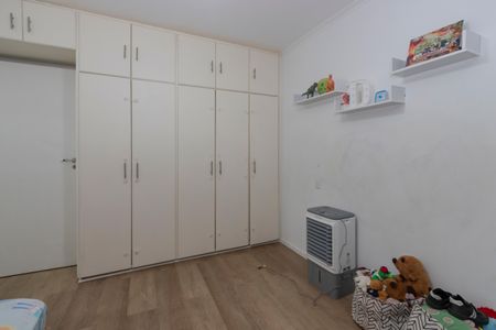 Apartamento à venda com 137m², 4 quartos e 2 vagas Apartamento à venda com 137m², 4 quartos e 2 vagasQuarto 2