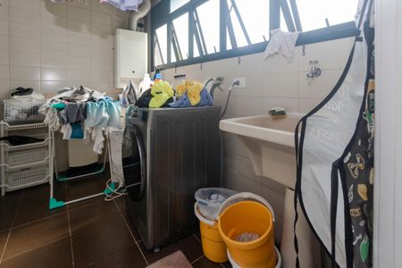Apartamento à venda com 137m², 4 quartos e 2 vagas Apartamento à venda com 137m², 4 quartos e 2 vagasLavanderia