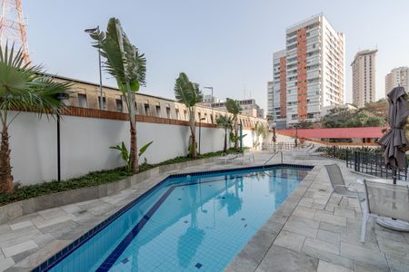 Apartamento à venda com 137m², 4 quartos e 2 vagas Apartamento à venda com 137m², 4 quartos e 2 vagasPiscina