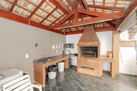 Apartamento à venda com 137m², 4 quartos e 2 vagas Apartamento à venda com 137m², 4 quartos e 2 vagasChurrasqueira