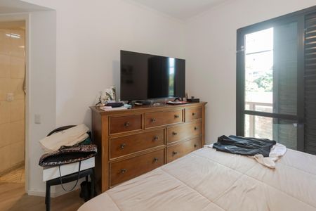 Apartamento à venda com 137m², 4 quartos e 2 vagas Apartamento à venda com 137m², 4 quartos e 2 vagasSuíte