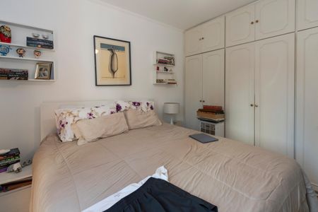 Apartamento à venda com 137m², 4 quartos e 2 vagas Apartamento à venda com 137m², 4 quartos e 2 vagasSuíte