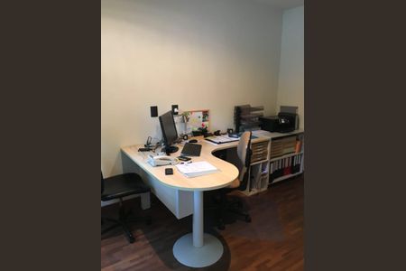 Casa à venda com 420m², 3 quartos e 5 vagasEscritório