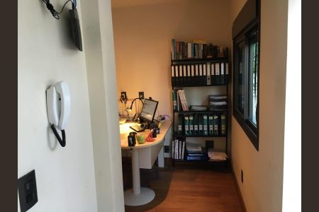 Casa à venda com 420m², 3 quartos e 5 vagasEscritório