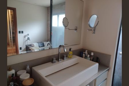Casa à venda com 420m², 3 quartos e 5 vagasBanheiro
