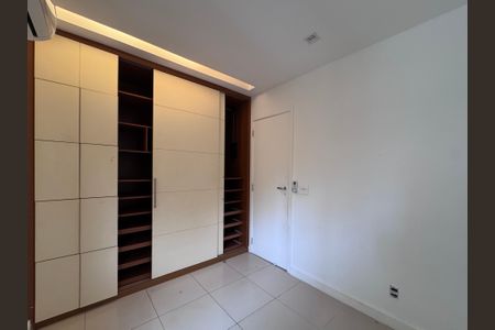 Apartamento à venda com 95m², 3 quartos e 2 vagasQuarto 2