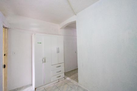 Quarto de casa para alugar com 1 quarto, 35m² em Jardim Cerqueira Leite, Mauá