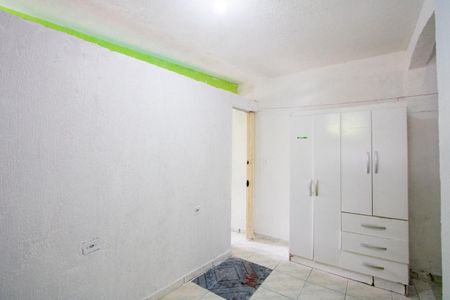 Quarto de casa para alugar com 1 quarto, 35m² em Jardim Cerqueira Leite, Mauá