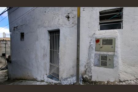 Casa para alugar com 35m², 1 quarto e 1 vaga Casa para alugar com 35m², 1 quarto e 1 vagaFachada