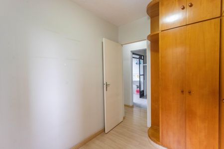 Quarto 1  de apartamento para alugar com 2 quartos, 54m² em Jardim Melo, Diadema