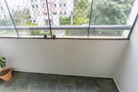 Varanda da sala  de apartamento para alugar com 2 quartos, 54m² em Jardim Melo, Diadema