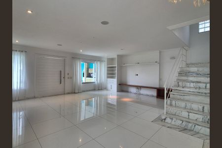 Casa de Condomínio para alugar com 4 quartos, 360m² em Barra da Tijuca, Rio de Janeiro