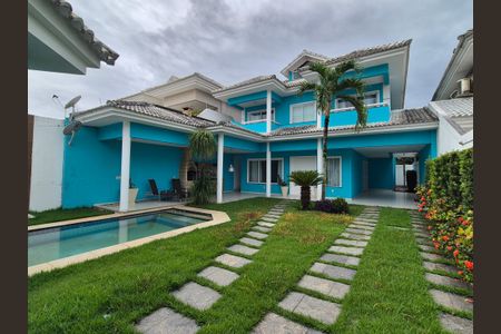 Casa de condomínio para alugar com 360m², 4 quartos e 2 vagas