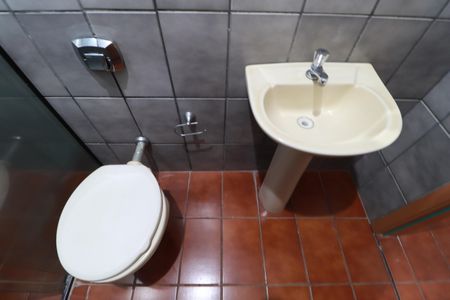 Banheiro  de casa para alugar com 1 quarto, 60m² em Jardim Maria Goretti, Ribeirão Preto