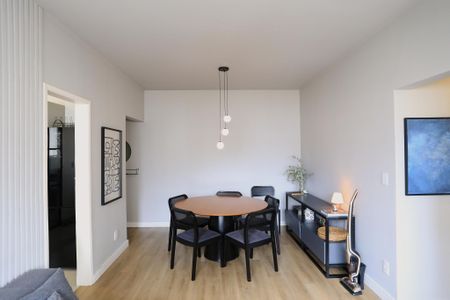 Apartamento à venda com 70m², 2 quartos e 1 vagaSala