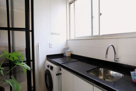 Apartamento à venda com 70m², 2 quartos e 1 vagaÁrea de Serviço